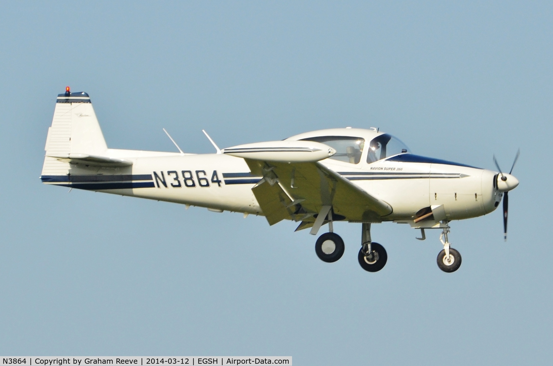 N3864, 1951 Ryan Navion B C/N NAV-4-2285B, About to land on 09.