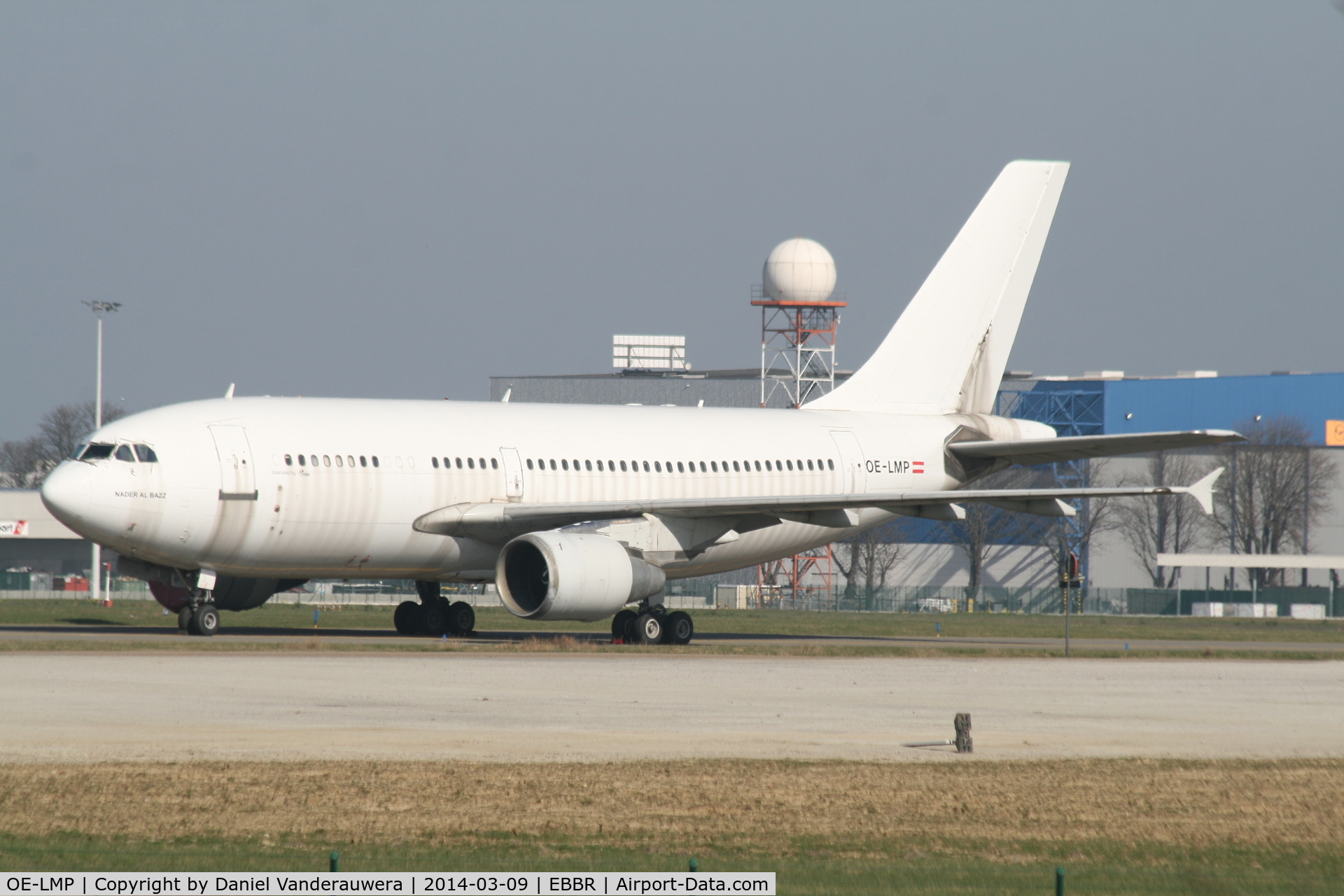 OE-LMP, 1985 Airbus A310-322 C/N 410, Parked on apron