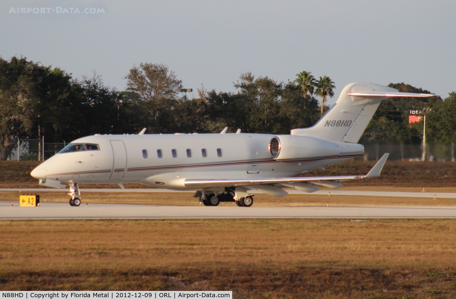 N88HD, 2011 Bombardier Challenger 300 (BD-100-1A10) C/N 20344, Challenger 300