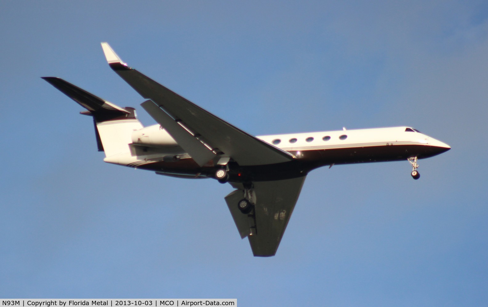 N93M, 1999 Gulfstream Aerospace G-V C/N 567, Gulfstream 5