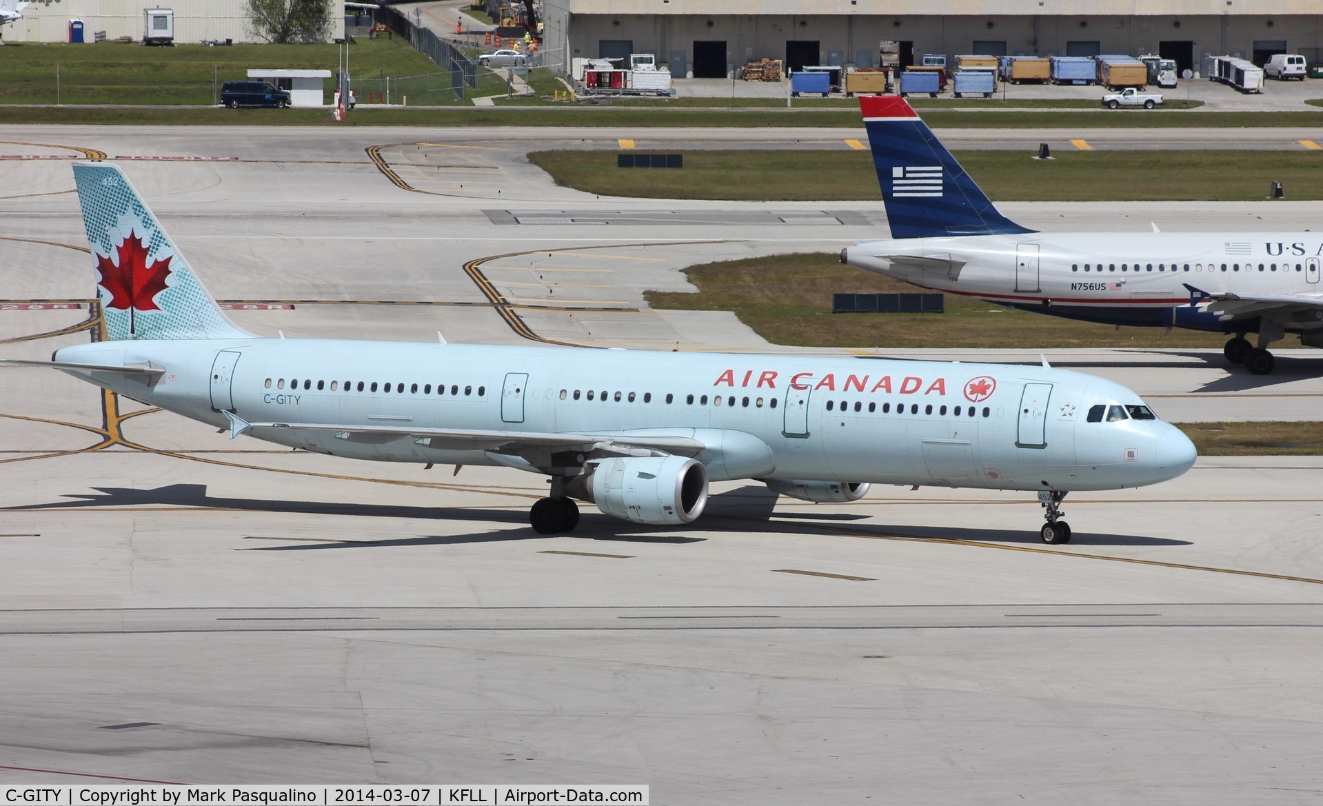 C-GITY, 2001 Airbus A321-211 C/N 1611, Airbus A321