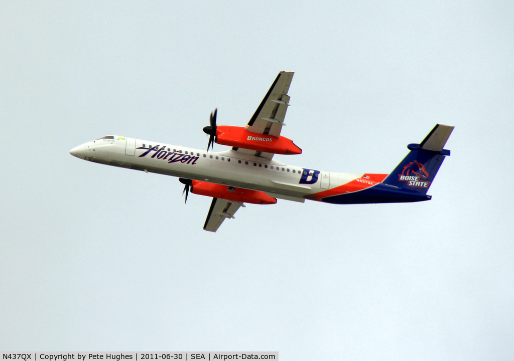 N437QX, 2009 De Havilland Canada DHC-8-402Q Dash 8 C/N 4240, N437QX DHC8 climbing out of SEA/TAC