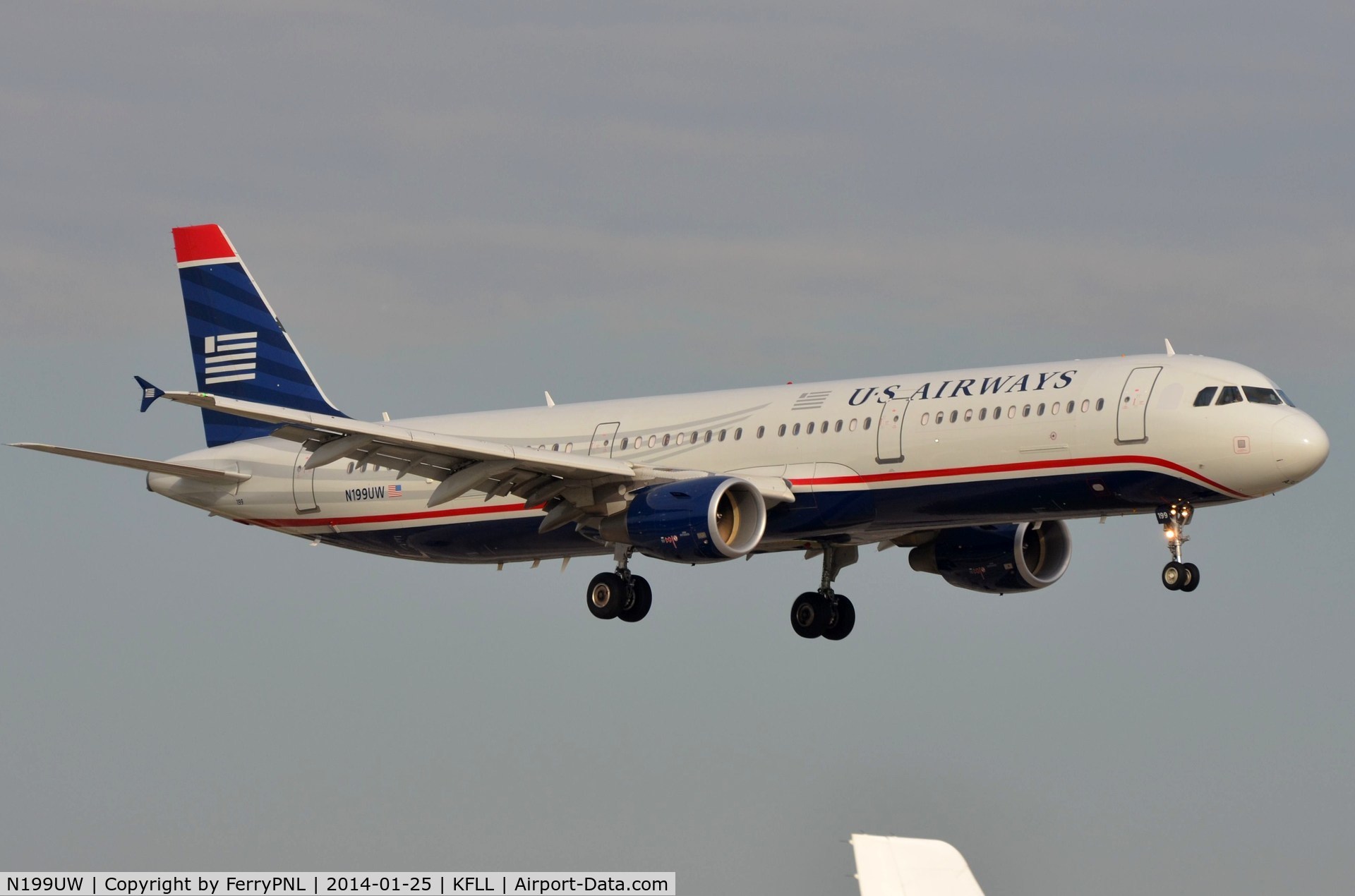 N199UW, 2013 Airbus A321-211 C/N 5457, US Airways A321