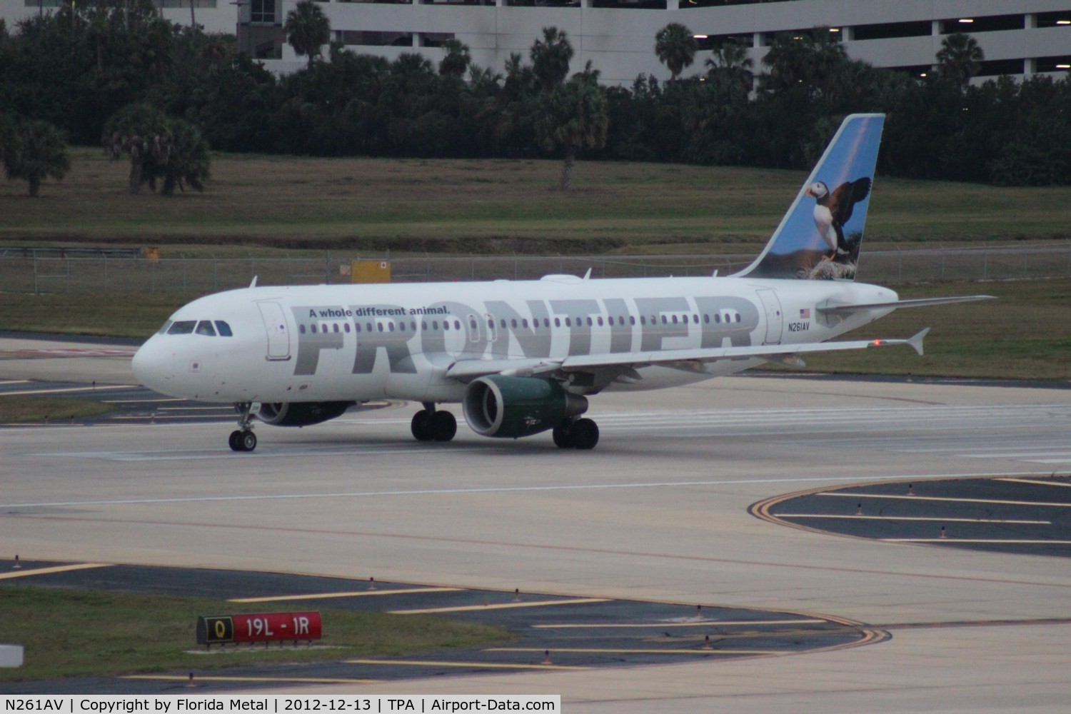 N261AV, 2001 Airbus A320-214 C/N 1615, Frontier puffin A320 (as of 2013 wears tail number N218FR)