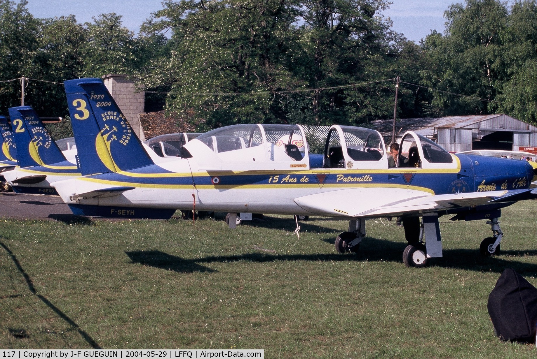 117, Socata TB-30 Epsilon C/N 117, F-SEYH on display at La Ferté-Alais, 2004 airshow, as n° 3 of the Armée de l'Air 
