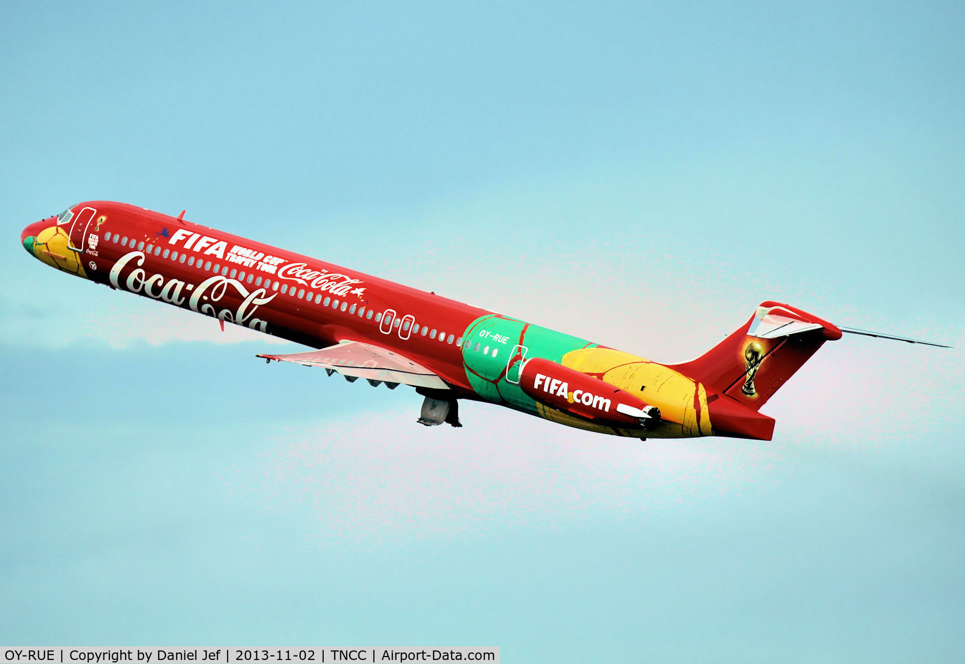 OY-RUE, 1990 McDonnell Douglas MD-83 (DC-9-83) C/N 49936, OY-RUE