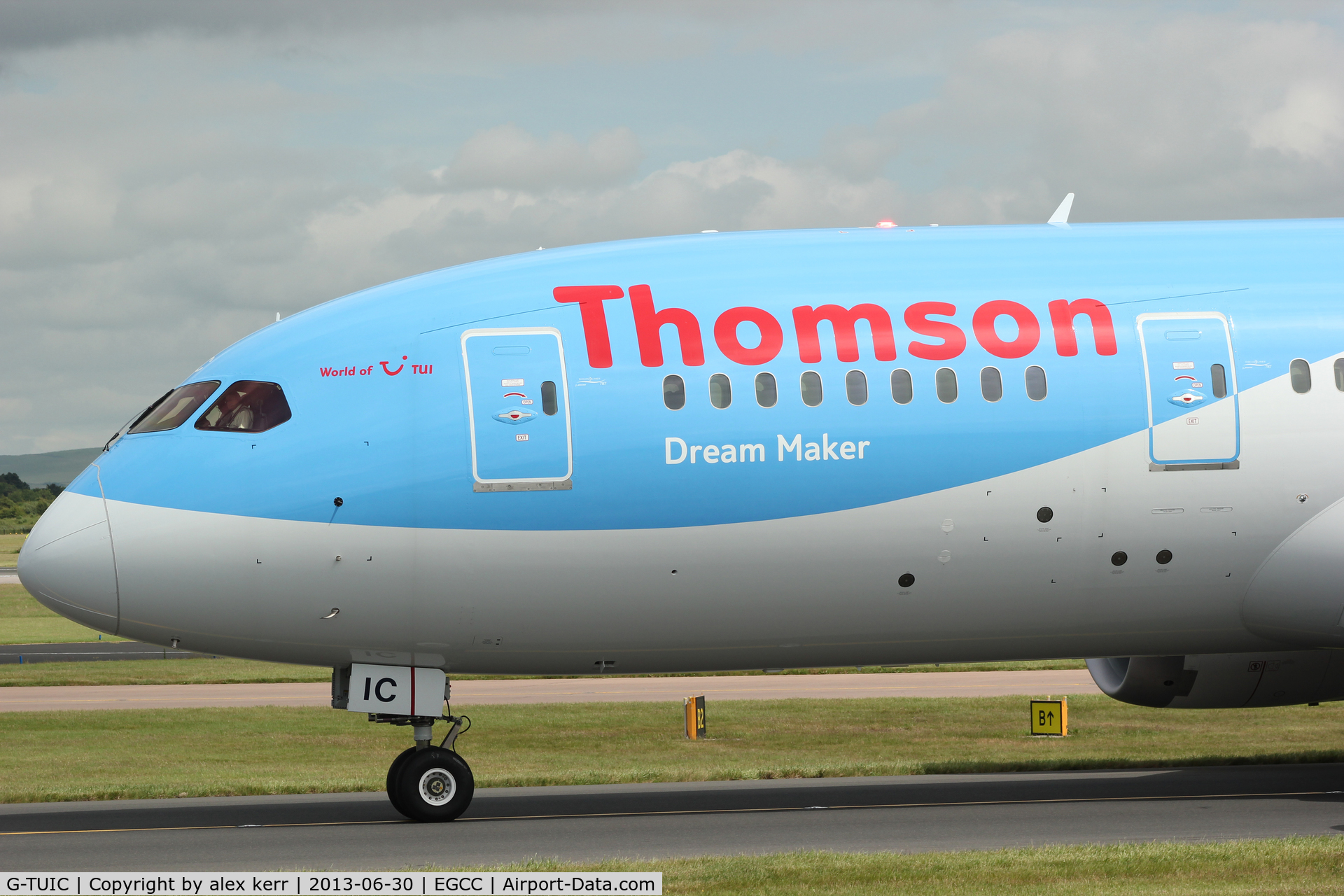 G-TUIC, 2013 Boeing 787-8 Dreamliner C/N 34424, dream maker at manchester 787 dreamliner thomson