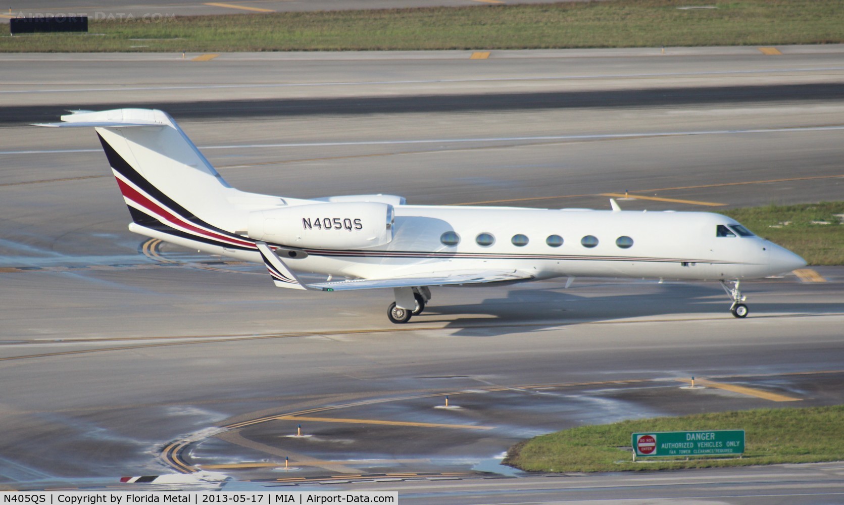 N405QS, 2006 Gulfstream Aerospace GIV-X (G450) C/N 4054, Gulfstream G450