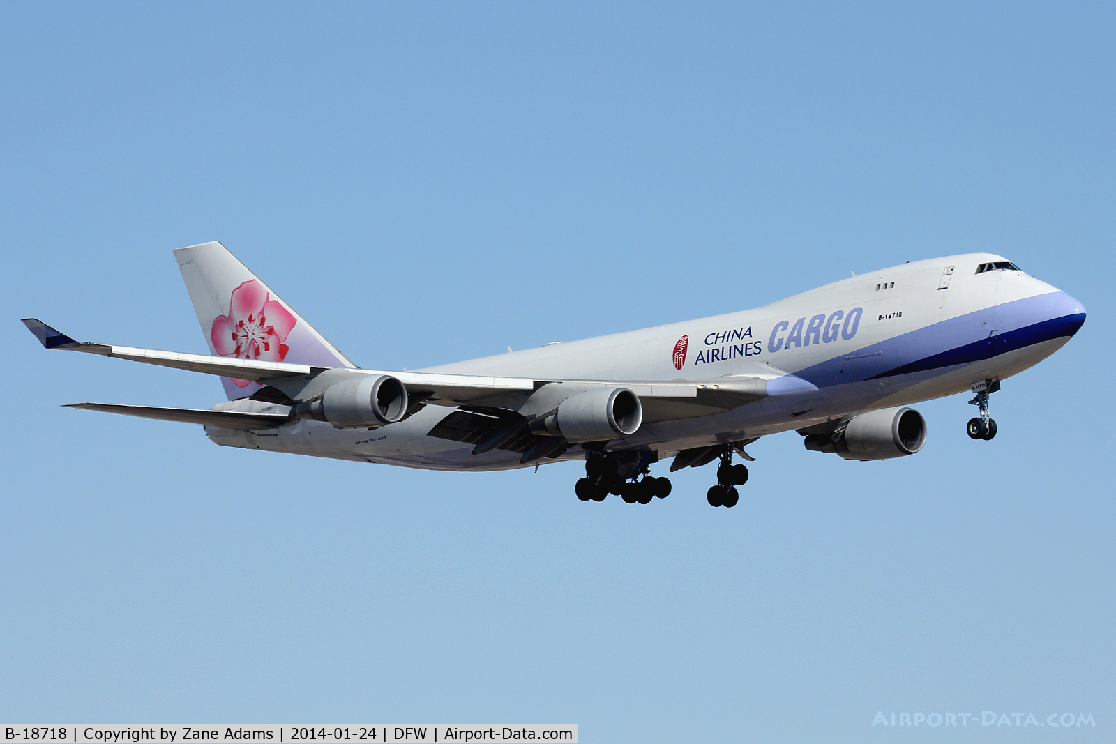 B-18718, Boeing 747-409F/SCD C/N 30770, Landing at DFW Airport