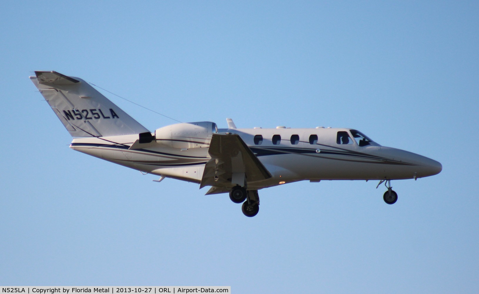 N525LA, 2001 Cessna 525 CitationJet CJ1 C/N 525-0422, Citation CJ1