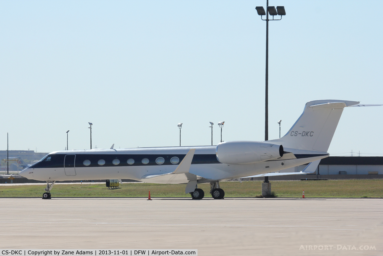 CS-DKC, 2005 Gulfstream Aerospace GV-SP (G550) C/N 5057, At DFW Airport