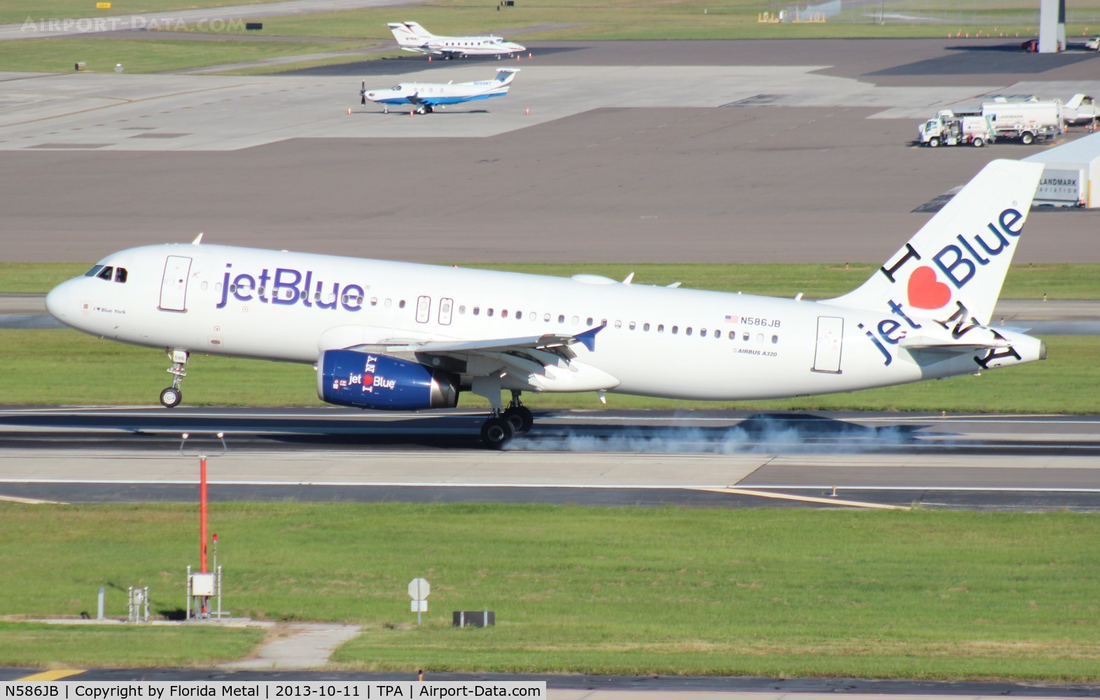 N586JB, 2004 Airbus A320-232 C/N 2160, Jet Blue I Love Blue York A320