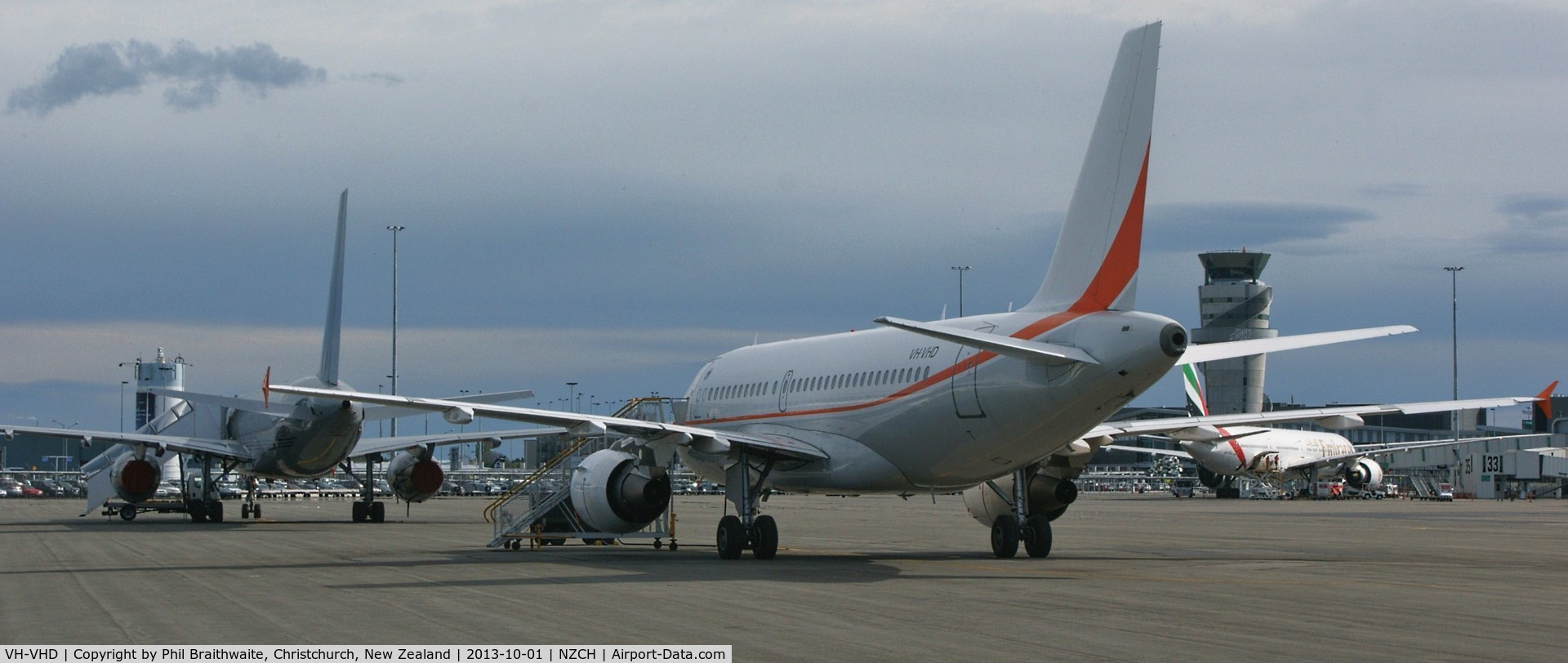 VH-VHD, 2003 Airbus A319-115LR C/N 1999, The Australian Antarctic Division leases the Airbus from Skytraders. 
It generally flies from Tasmania to Wilkins Ice Runway, Antarctica. 
It was previously operated for Air France.