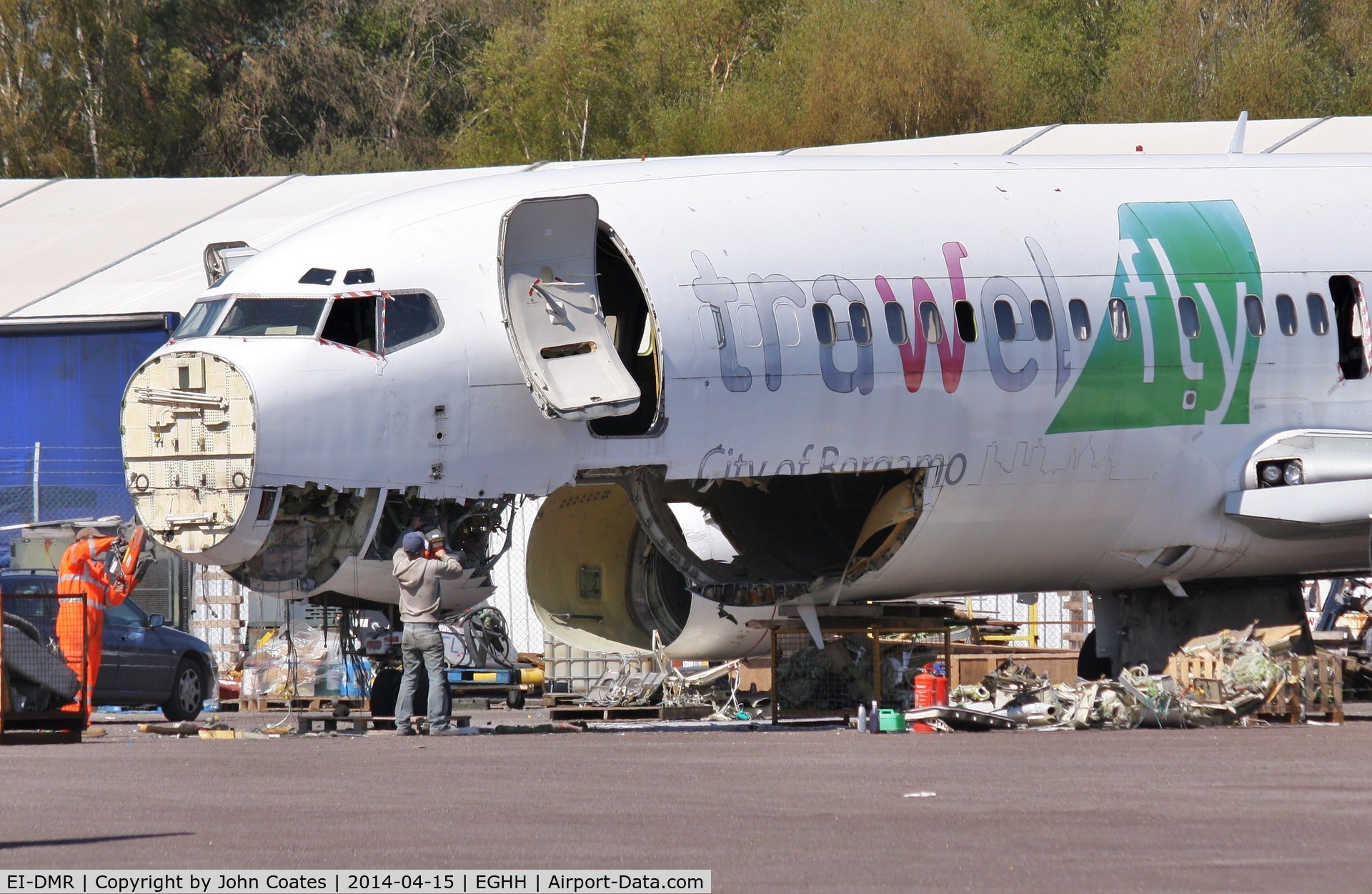 EI-DMR, 1992 Boeing 737-436 C/N 25851, Being nibbled away !
