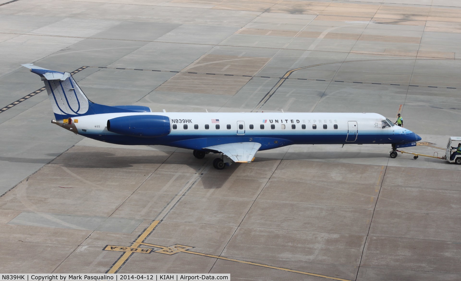 N839HK, 2004 Embraer ERJ-145LR (EMB-145LR) C/N 14500829, EMB-145LR