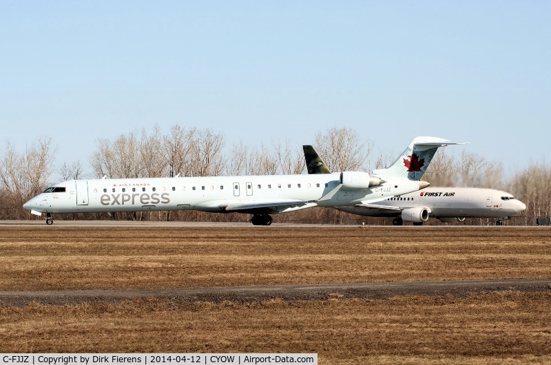 C-FJJZ, 2005 Canadair CRJ-705ER (CL-600-2D15) Regional Jet C/N 15043, Departing for Winnipeg.