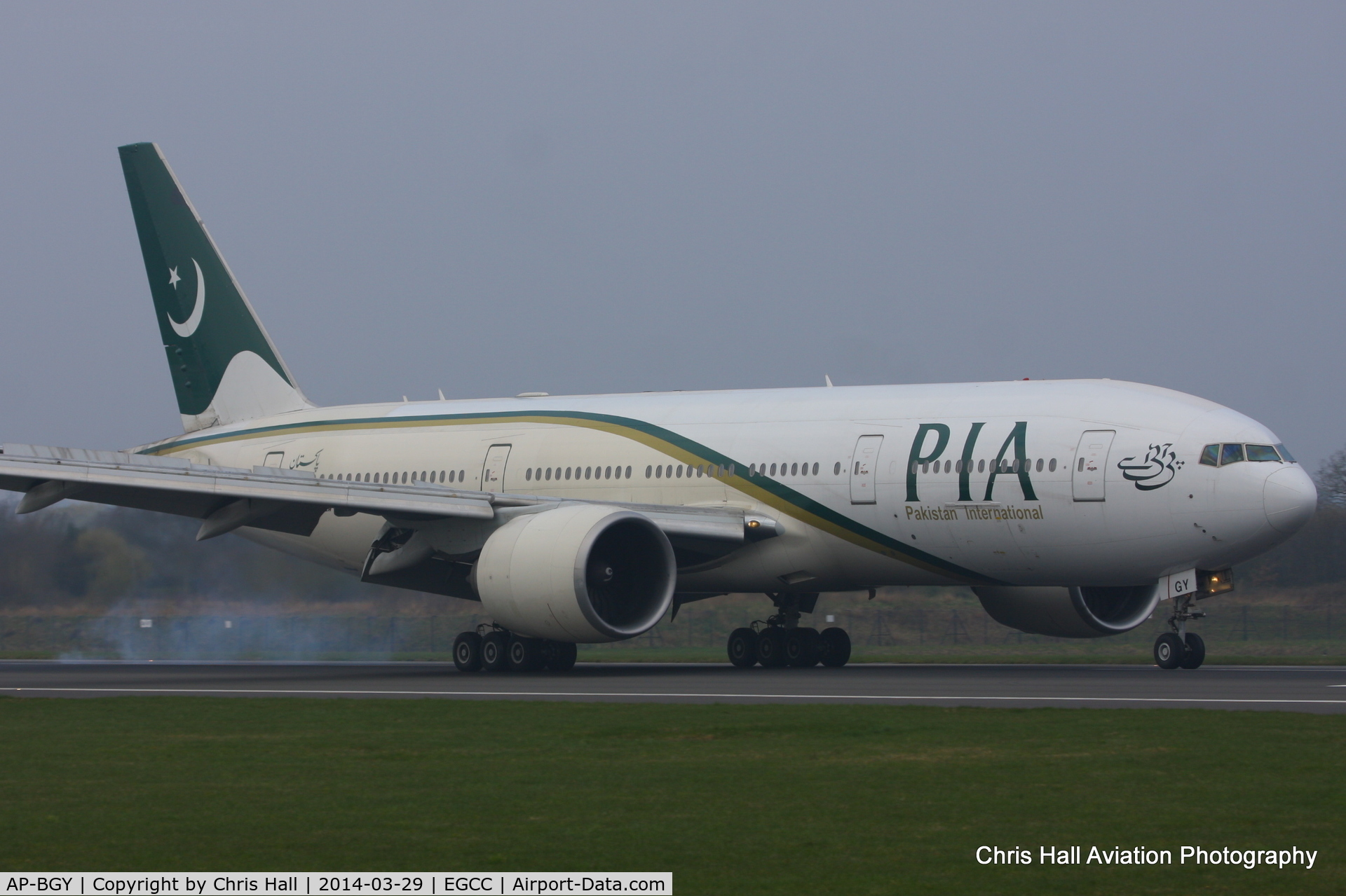 AP-BGY, 2005 Boeing 777-240/LR C/N 33781, PIA Pakistan International Airlines