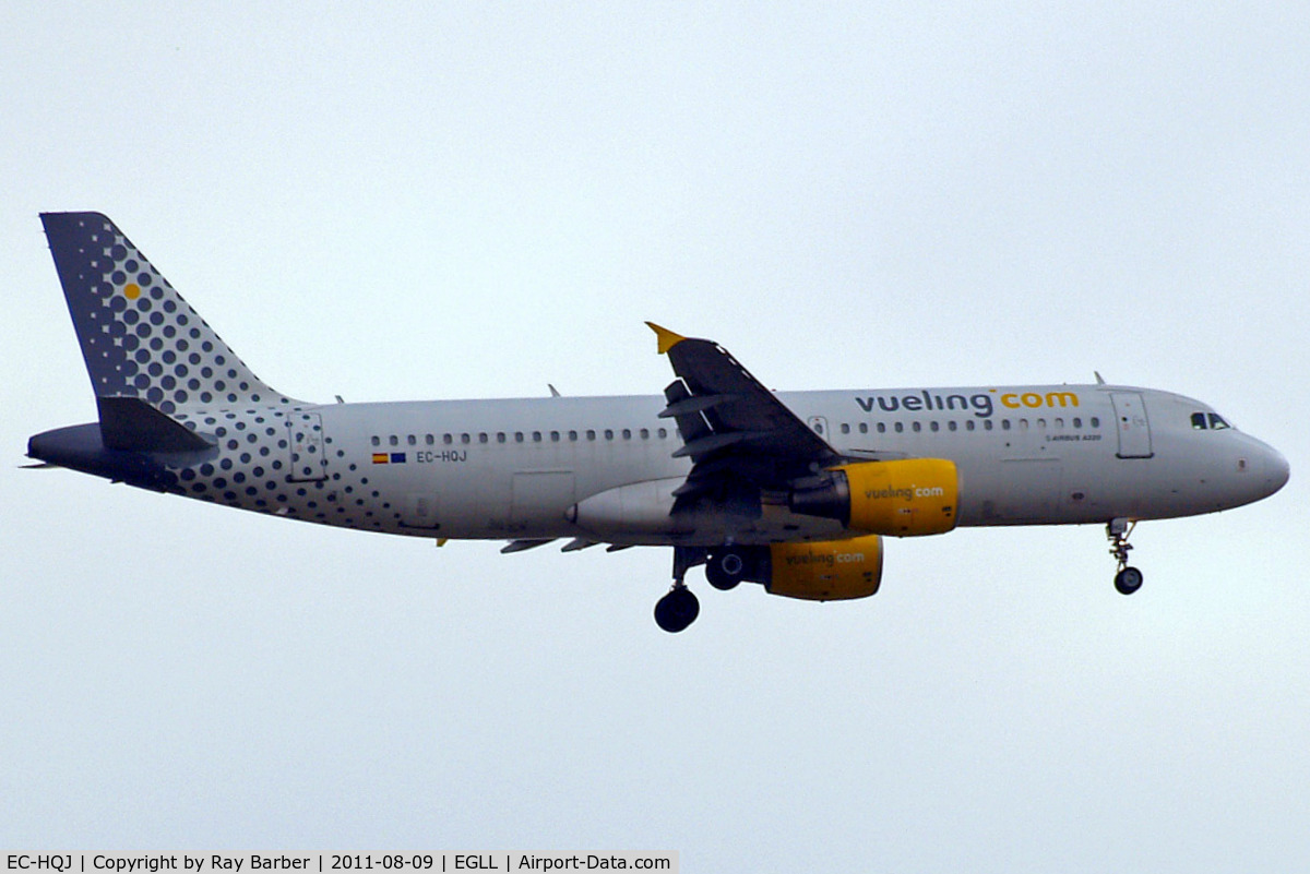 EC-HQJ, 2001 Airbus A320-214 C/N 1430, Airbus A320-214 [1430] (Vueling Airlines) Home~G 09/08/2011. On approach 27L.