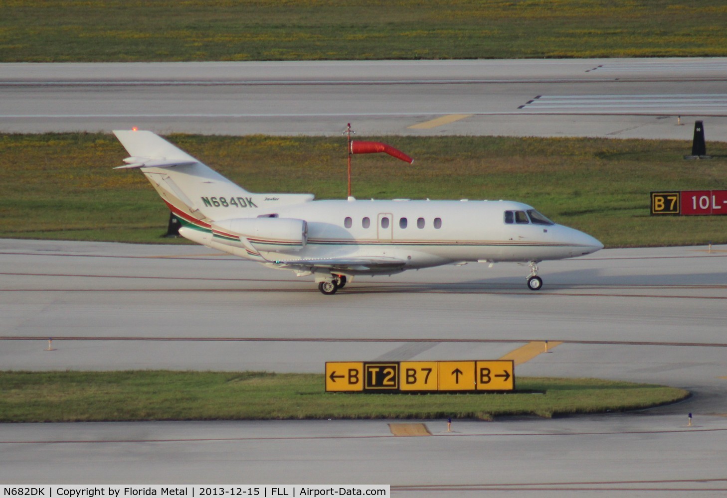 N682DK, 2004 Raytheon Hawker 800XP C/N 258682, Hawker 800XP