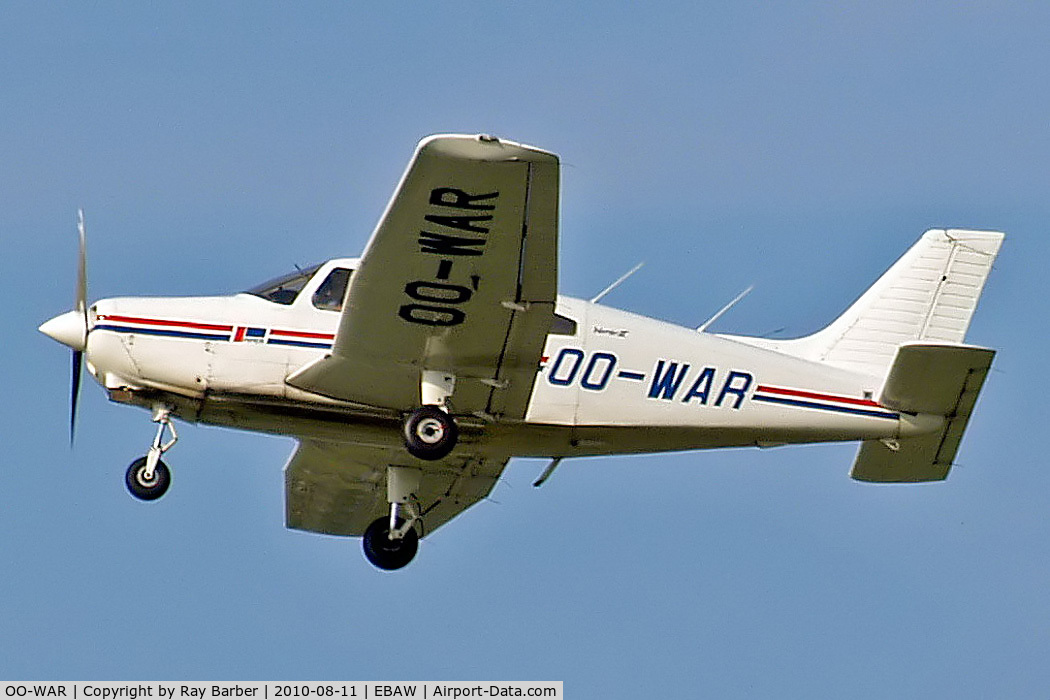 OO-WAR, Piper PA-28-161 Warrior III C/N 28-16112, Piper PA-28-161 Warrior III [2816112] Antwerp-Deurne~OO 11/08/2010