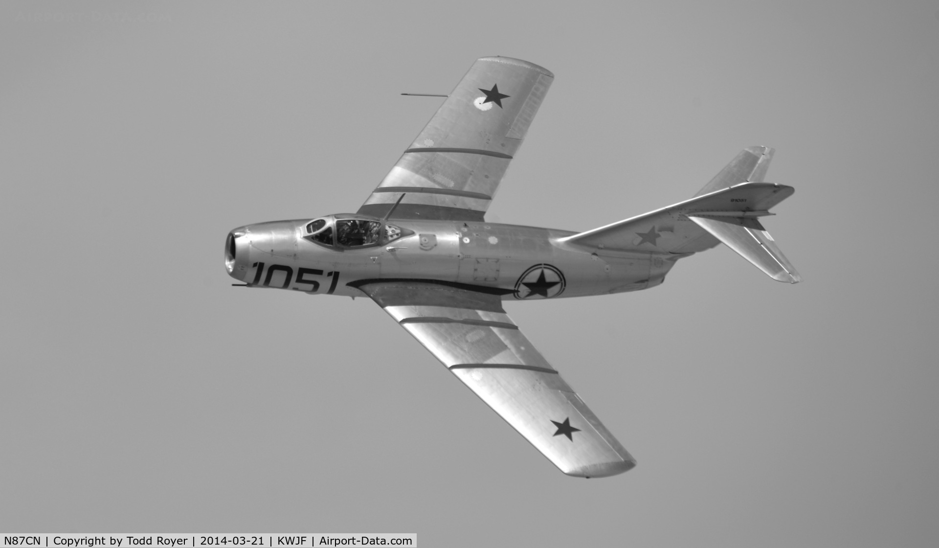 N87CN, Mikoyan-Gurevich MiG-15 C/N 910-51, Flying at the Los Angeles County Airshow 2014