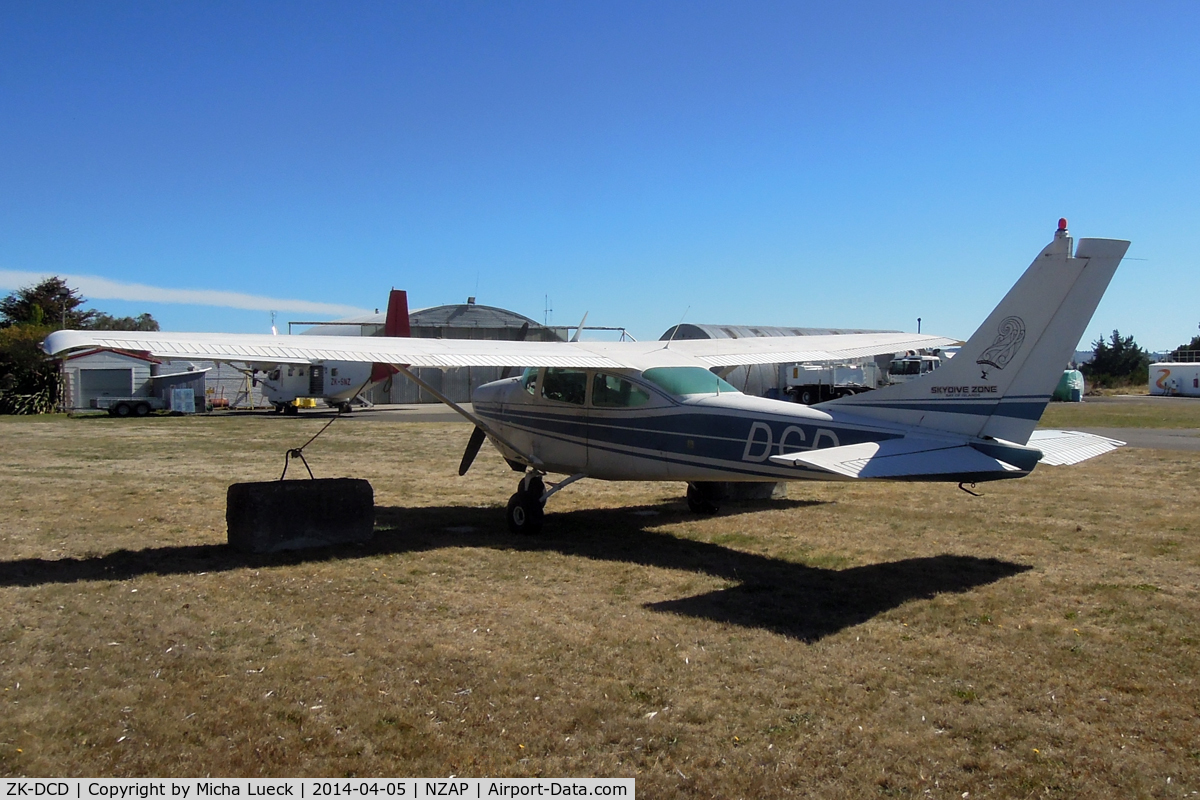 ZK-DCD, 1965 Cessna 182H Skylane C/N 18256423, At Taupo