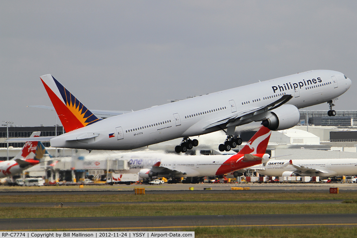 RP-C7774, 2012 Boeing 777-3F6/ER C/N 35556, away to MNL from 34L