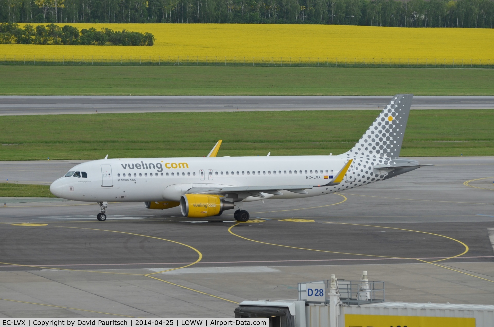 EC-LVX, 2013 Airbus A320-214 C/N 5673, Vueling with Sharklets