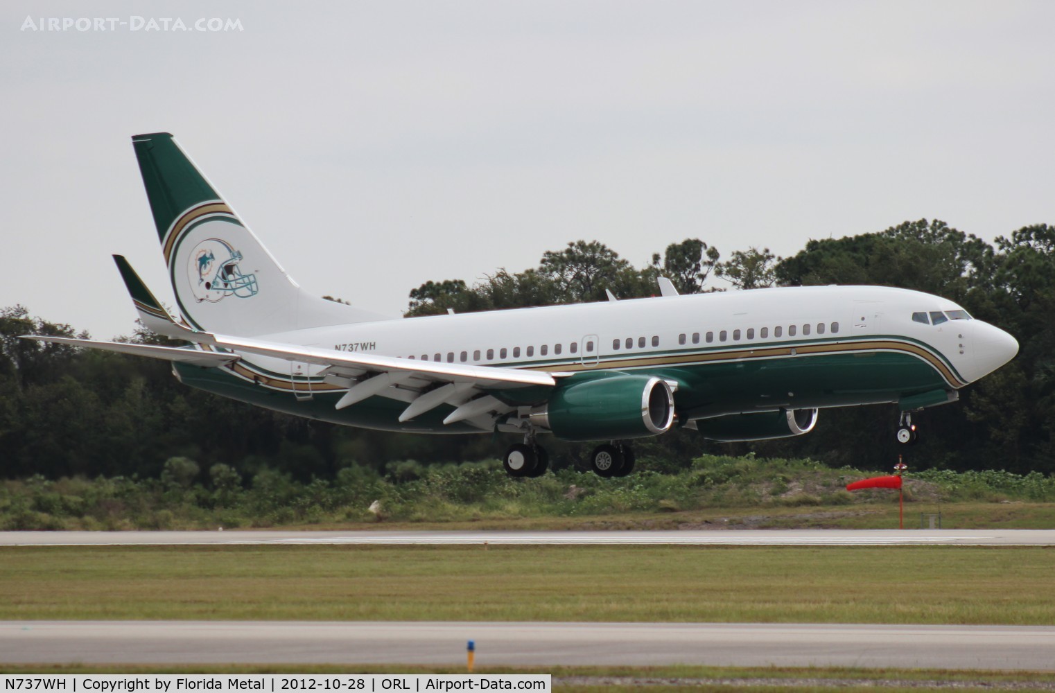 N737WH, 1998 Boeing 737-75T BBJ C/N 29142, Miami Dolphins BBJ (became N260DV for Orlando Magic)