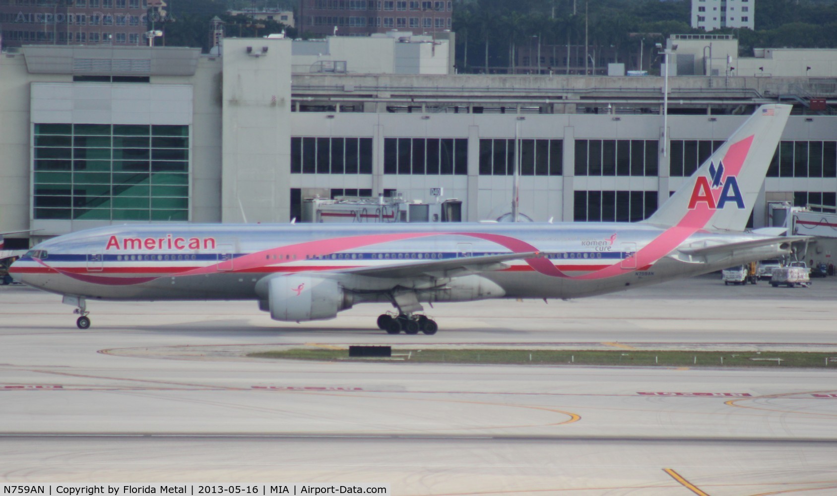 N759AN, 2001 Boeing 777-223/ER C/N 32638, American Breast Cancer Awareness 777-200