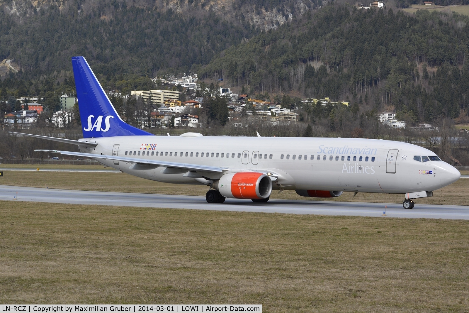 LN-RCZ, 2001 Boeing 737-883 C/N 30197, Scandinavian Airlines