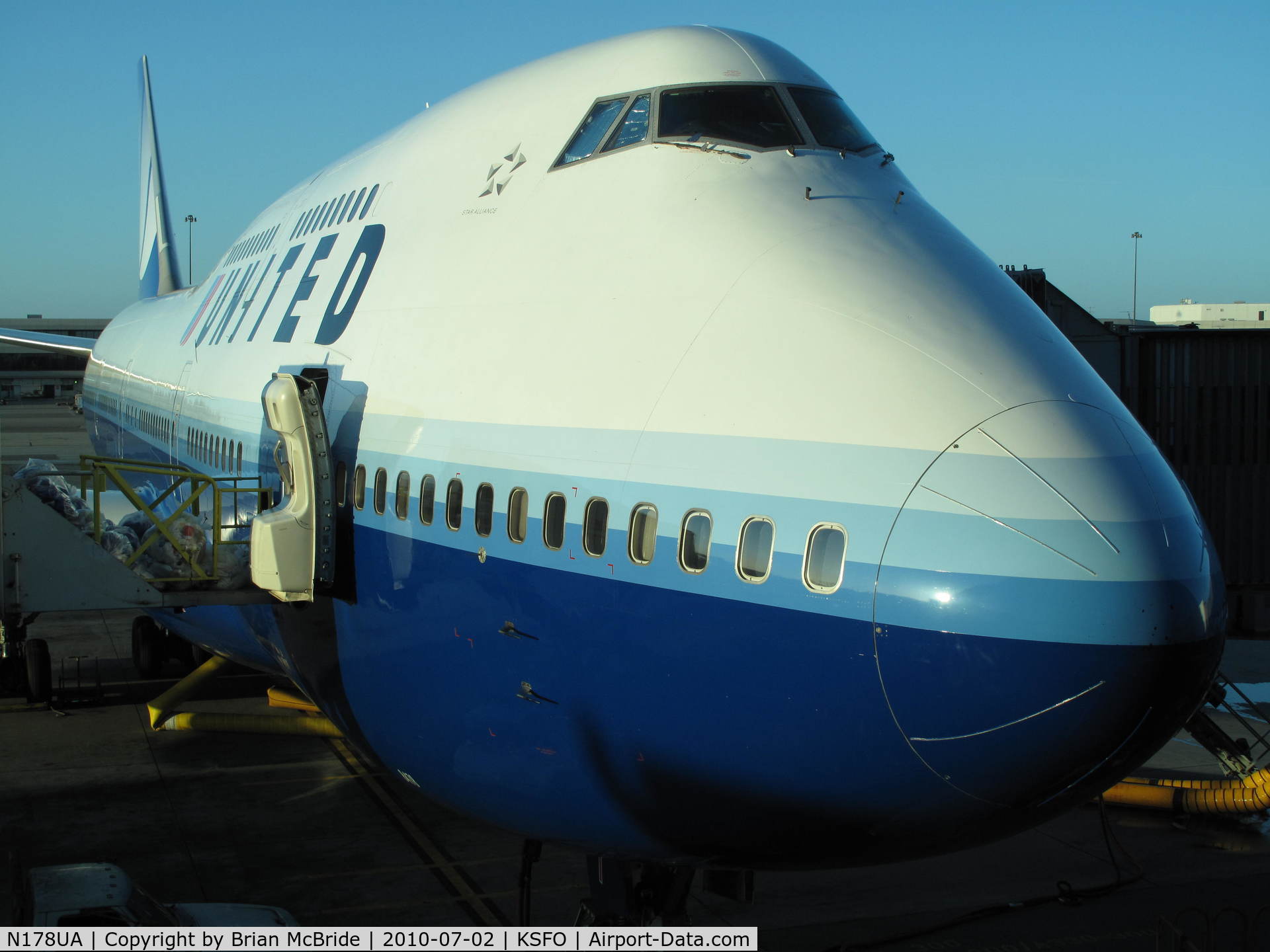 N178UA, 1990 Boeing 747-422 C/N 24385, United Airlines. 747-422. N178UA 8478 cn 24385 820. San Francisco - International (SFO KSFO). Image © Brian McBride. 02 July 2010