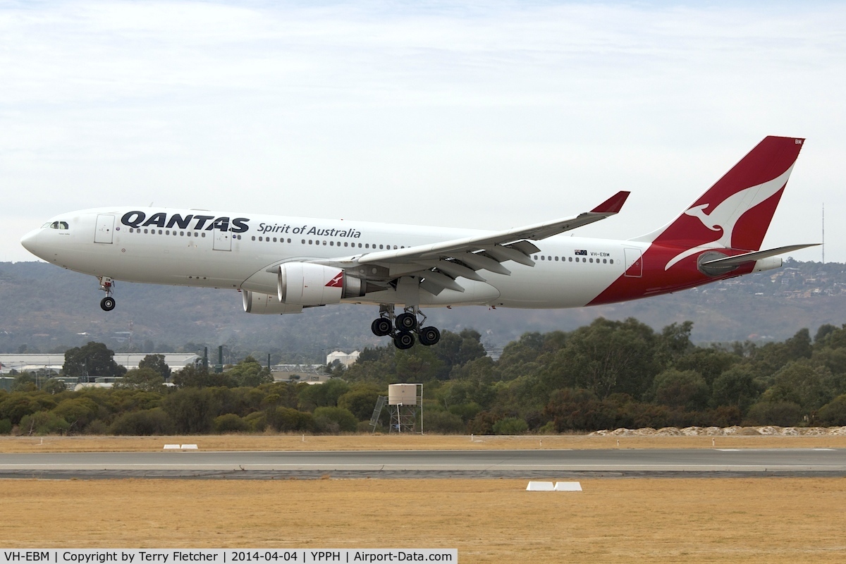 VH-EBM, 2009 Airbus A330-202 C/N 1061, 2009 Airbus A330-202, c/n: 1061 at Perth Int