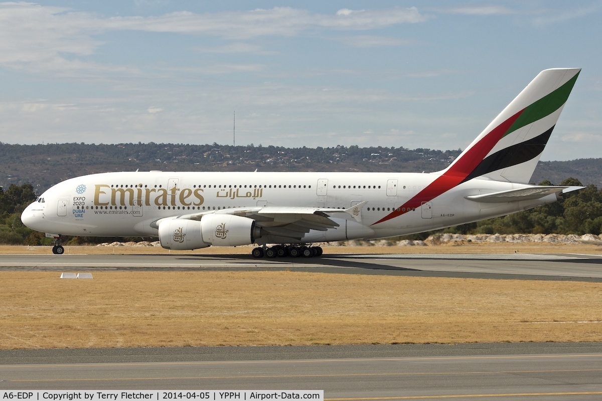 A6-EDP, 2011 Airbus A380-861 C/N 077, The visit of Emirates '2011 Airbus A380-861, c/n: 077
on a medical emergency was the 1st visit of an A380 to Perth International