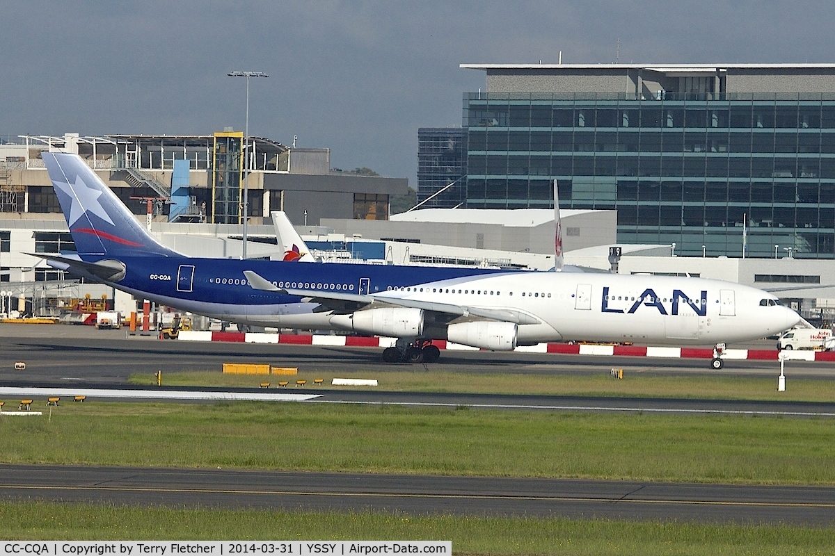 CC-CQA, 2000 Airbus A340-313X C/N 359, 2000 Airbus A340-313X, c/n: 359 of LAN Chile at Sydney