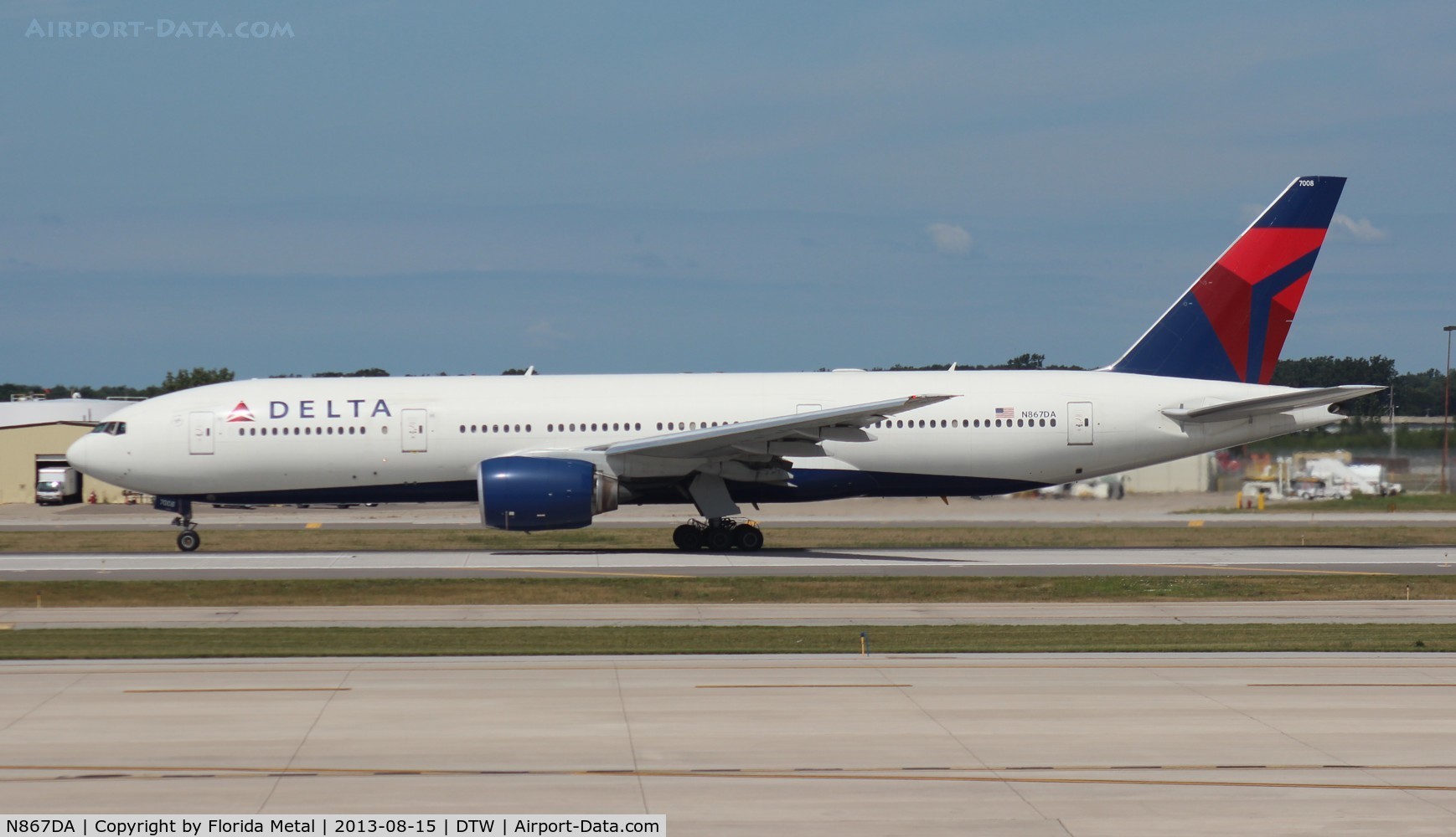 N867DA, 2002 Boeing 777-232 C/N 29743, Delta 777-200
