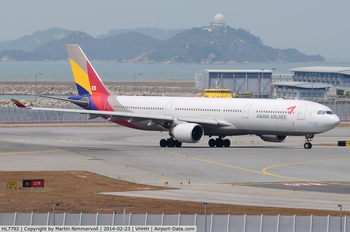HL7792, 2009 Airbus A330-323X C/N 1001, Asiana Airlines