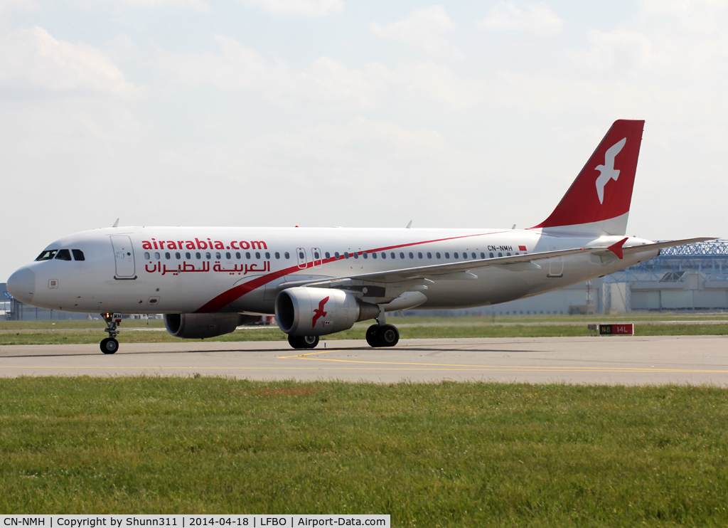 CN-NMH, 2012 Airbus A320-214 C/N 5143, Taxiing to the Terminal