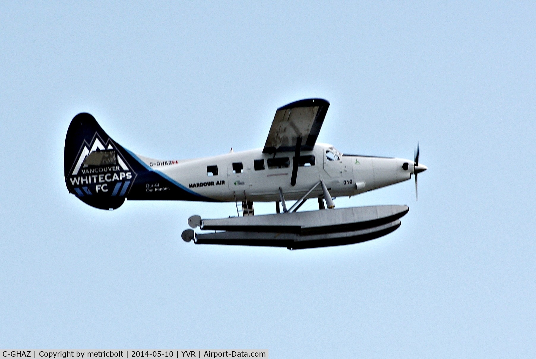 C-GHAZ, 1953 De Havilland Canada DHC-3 Otter C/N 19, In its latest Vancouver Whitecaps livery