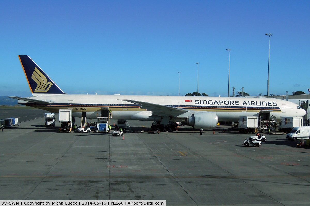 9V-SWM, 2008 Boeing 777-312/ER C/N 34578, At Auckland