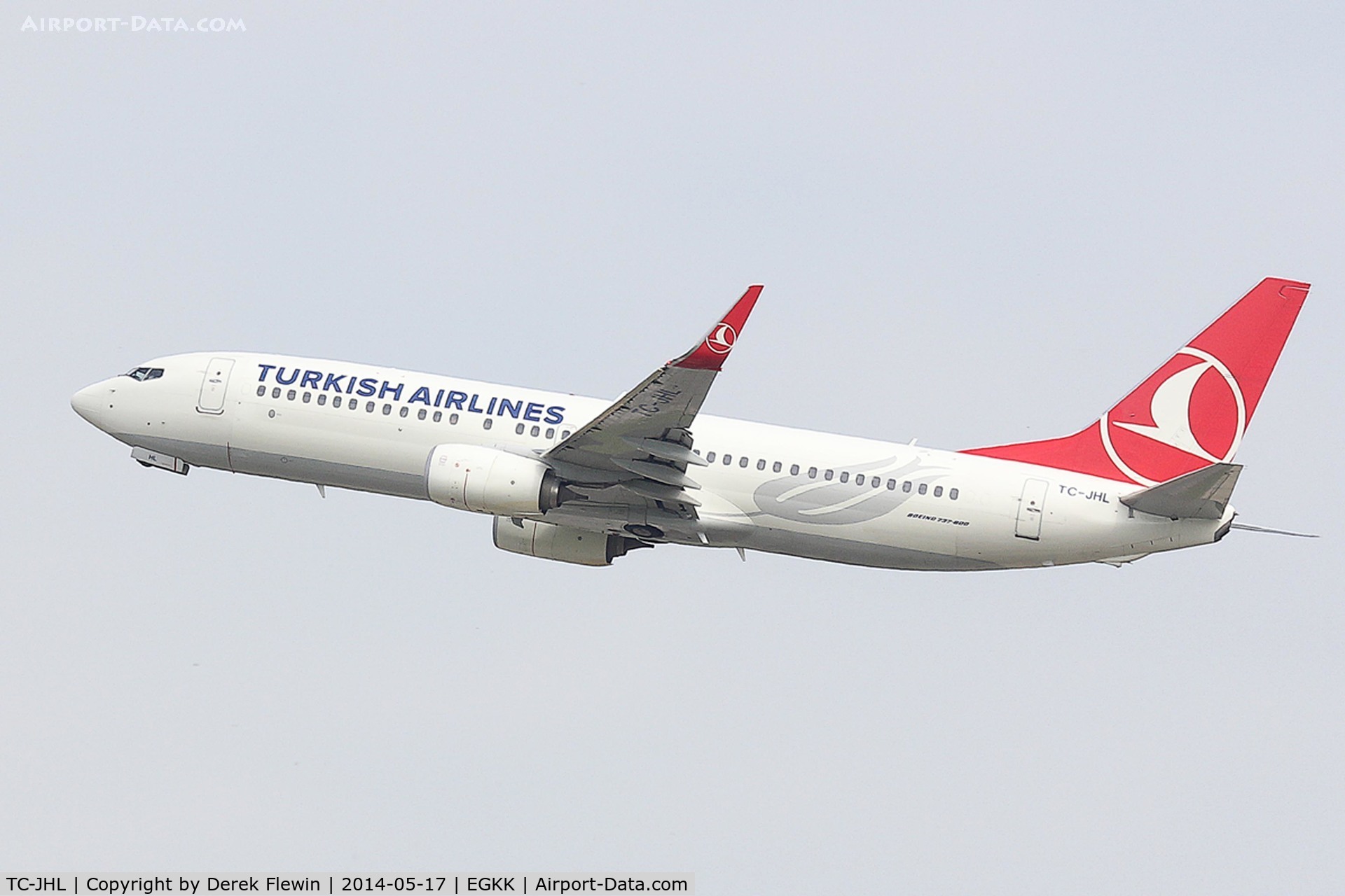 TC-JHL, 2011 Boeing 737-8F2 C/N 40976, Seen pulling out from runway 26R at EGKK.