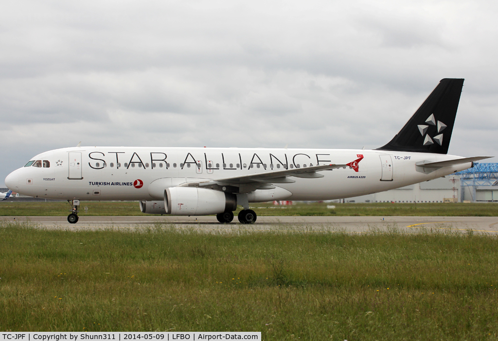 TC-JPF, 2006 Airbus A320-232 C/N 2984, Taxiing to the Terminal in Star Alliance c/s