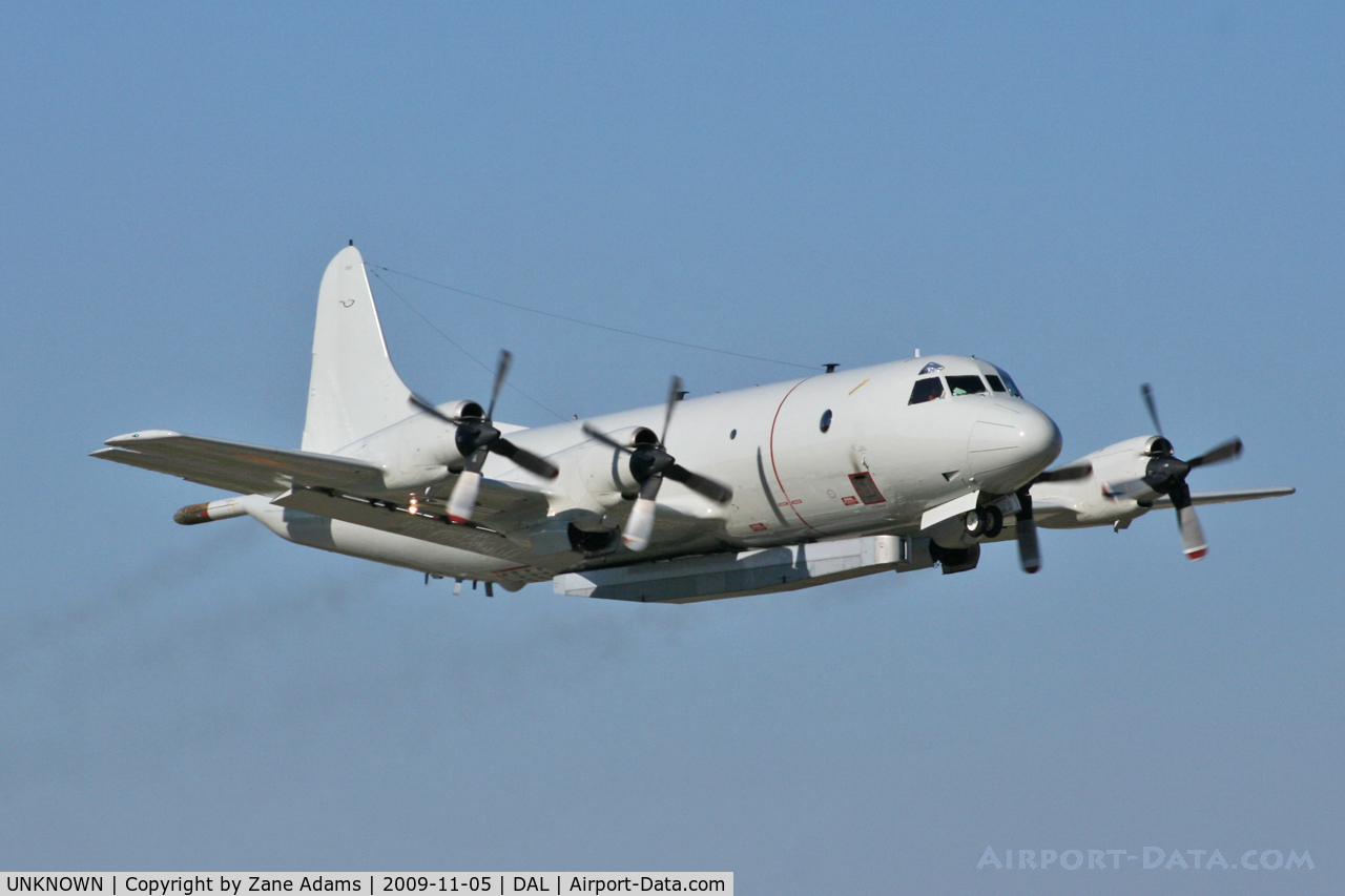UNKNOWN, Lockheed P-3 Orion C/N unknown, Unmarked mystery P-3 departing Dallas Love Field