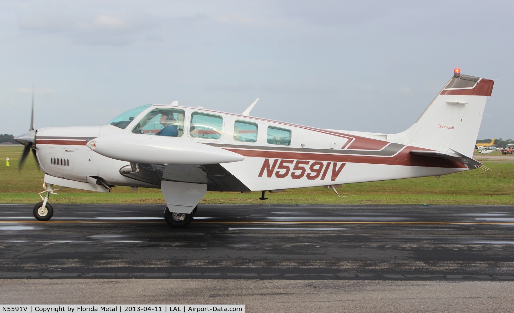 N5591V, 1989 Beech A36 Bonanza 36 C/N E-2501, Beech A36 at Sun N Fun