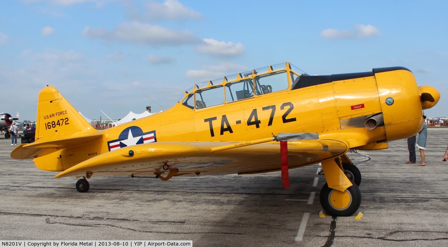 N8201V, North American T-6G Texan C/N 168-472, T-6G Texan at Thunder Over Michigan