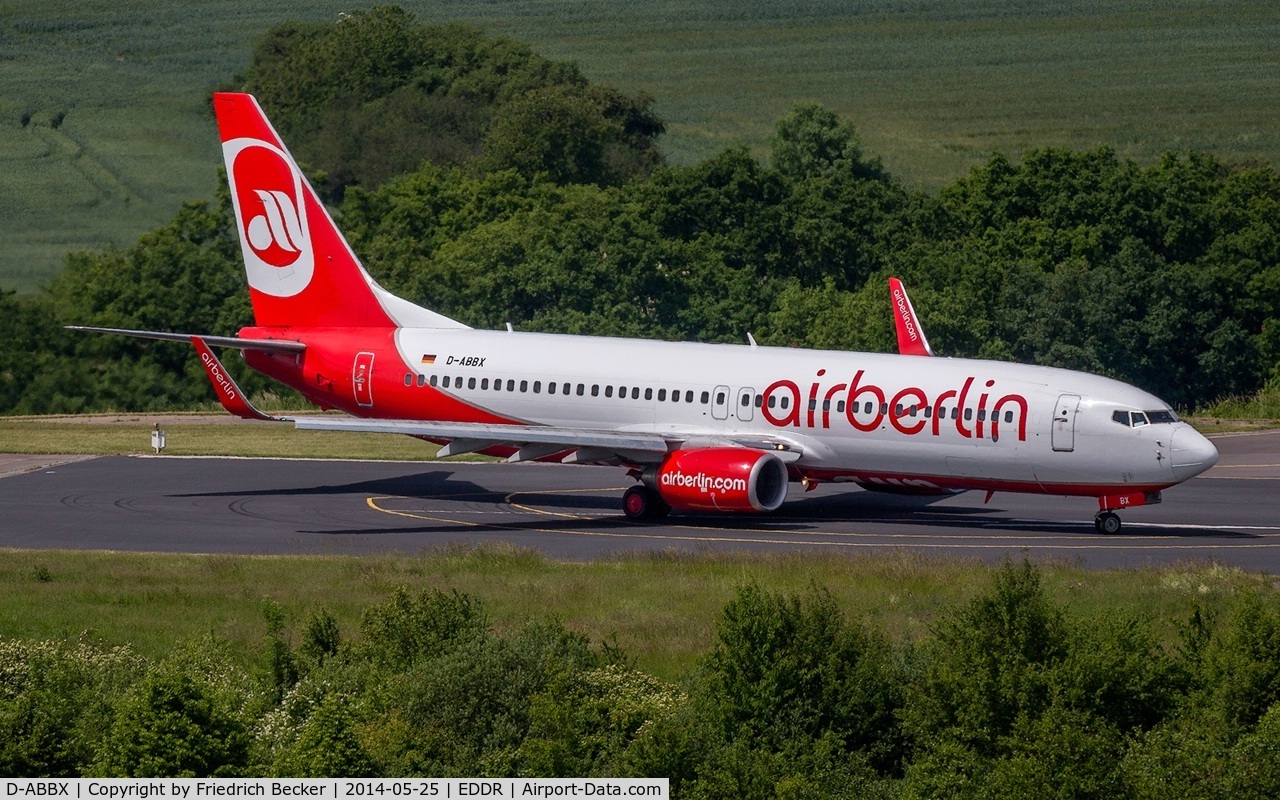 D-ABBX, 2007 Boeing 737-86J C/N 34969, line up for departure to Palma