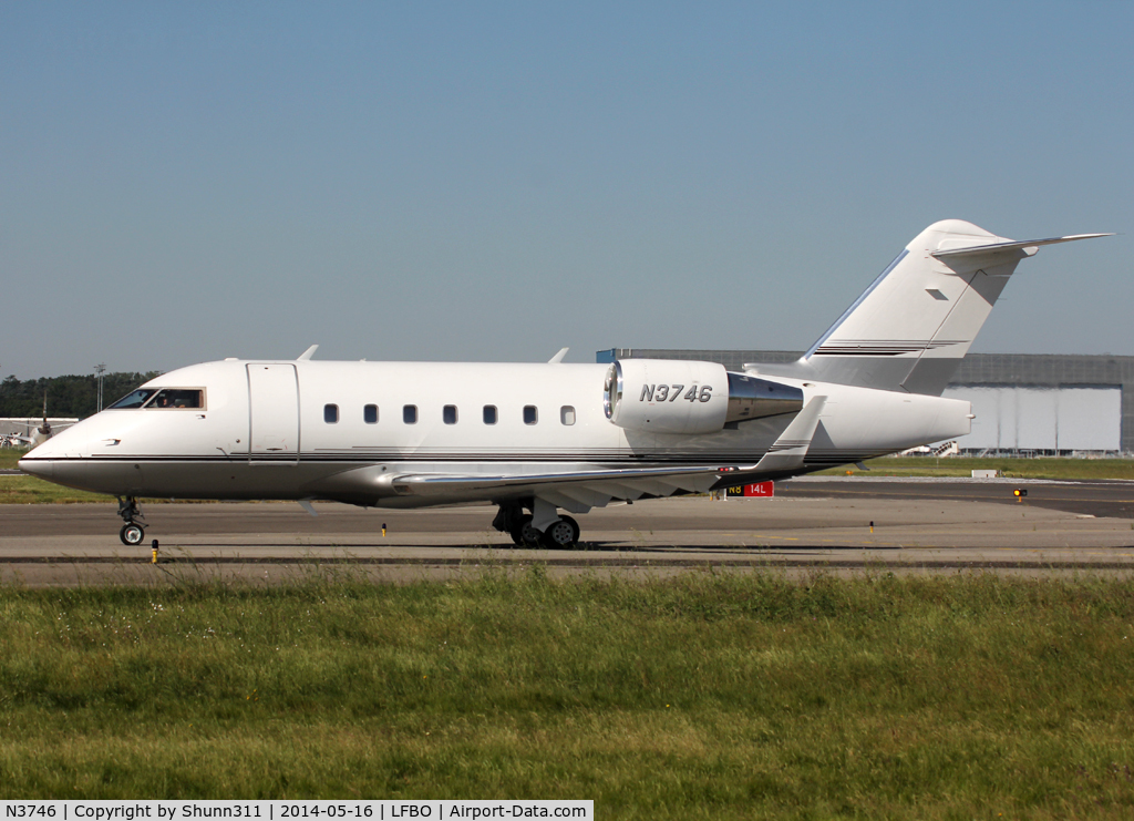 N3746, 2000 Canadair Challenger 604 (CL-600-2B16) C/N 5368, Taxiing to the General Aviation area...