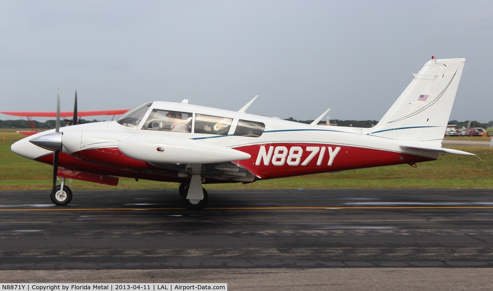 N8871Y, 1970 Piper PA-39 Twin Comanche C/N 39-27, Piper PA-39 at Sun N Fun