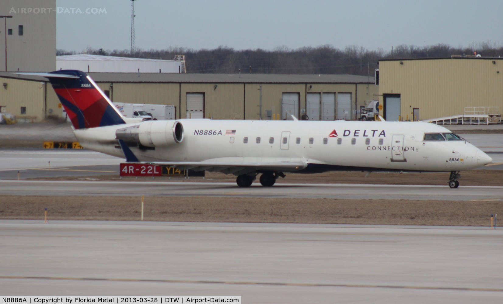 N8886A, 2003 Bombardier CRJ-200 (CL-600-2B19) C/N 7886, Delta Connection CRJ