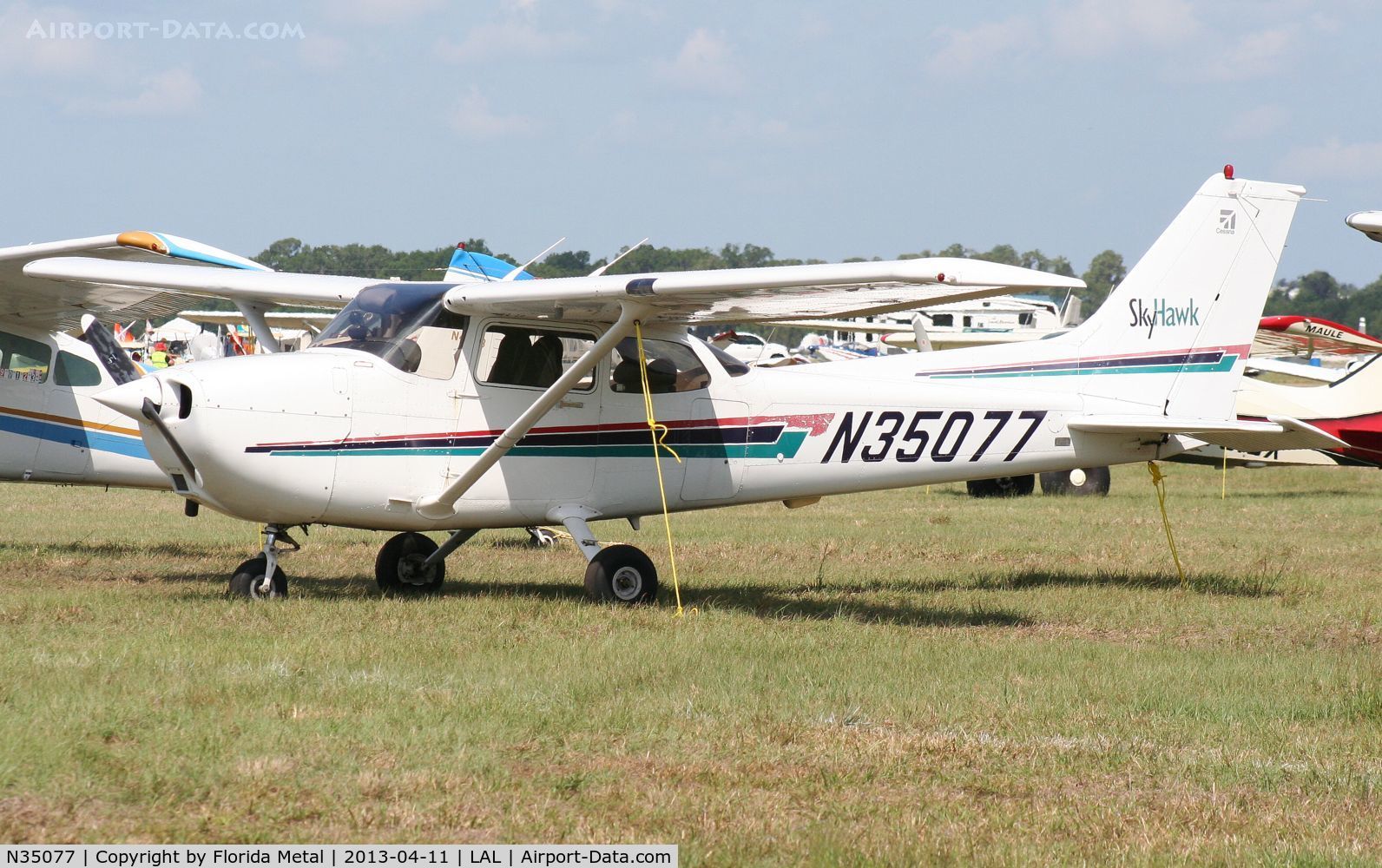 N35077, 2001 Cessna 172R C/N 17281062, Cessna 172R